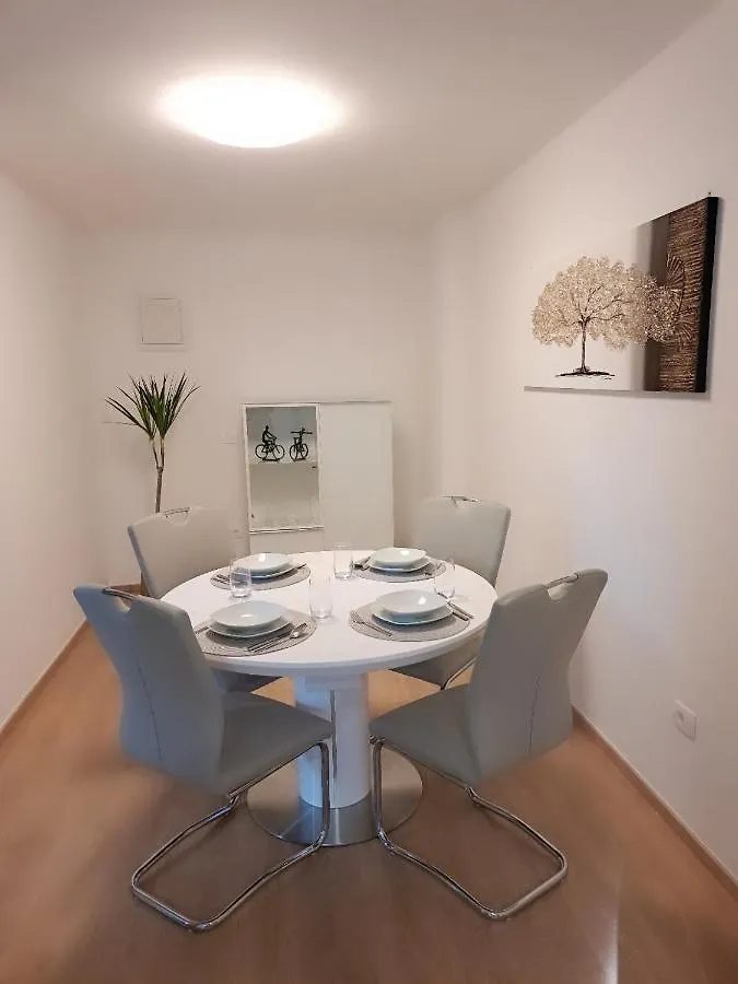Apartment Luana Pula